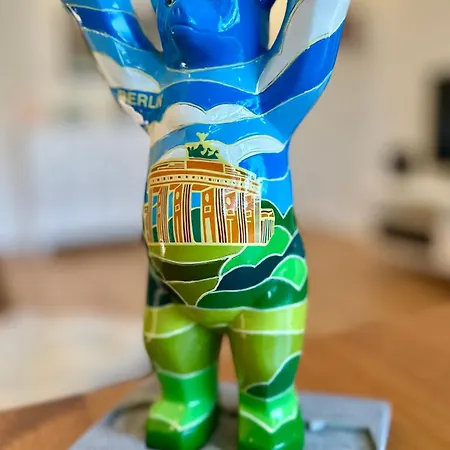 Ruhiges In Mit Parkplatz & Balkon Βερολίνο