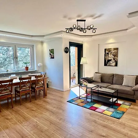 Southside - Kueche, Parkplatz, Balkon * Berlin