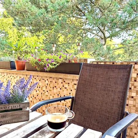 Ruhiges In Mit Parkplatz & Balkon * Βερολίνο